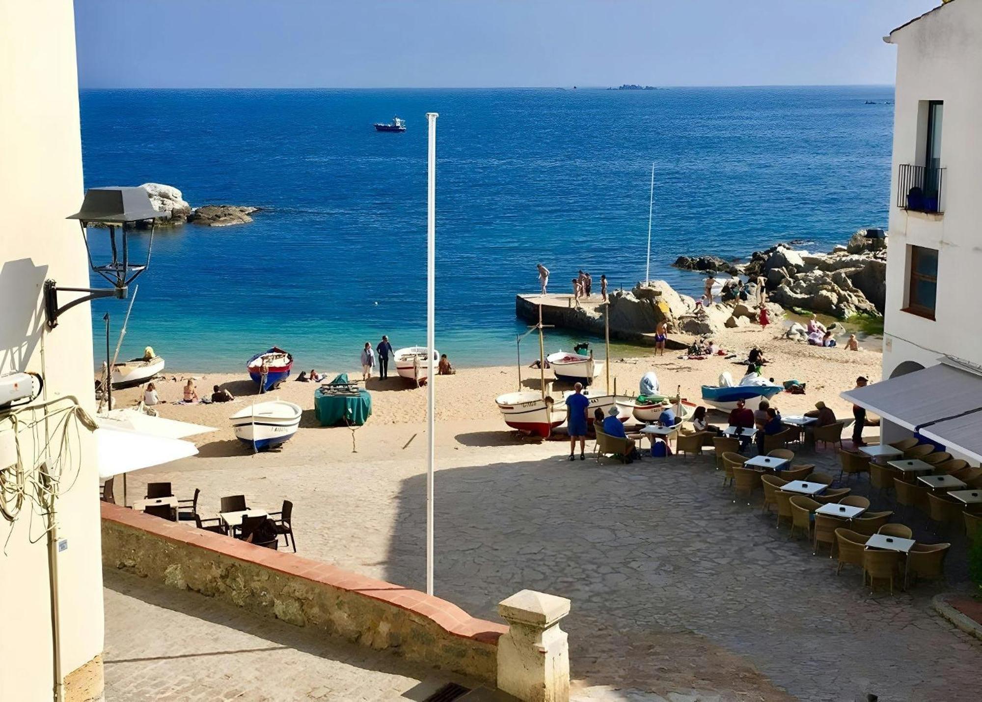 Calella Port Bo - Sea Sand Sun กาเลญา เด ปาลาฟรูเจล ภายนอก รูปภาพ