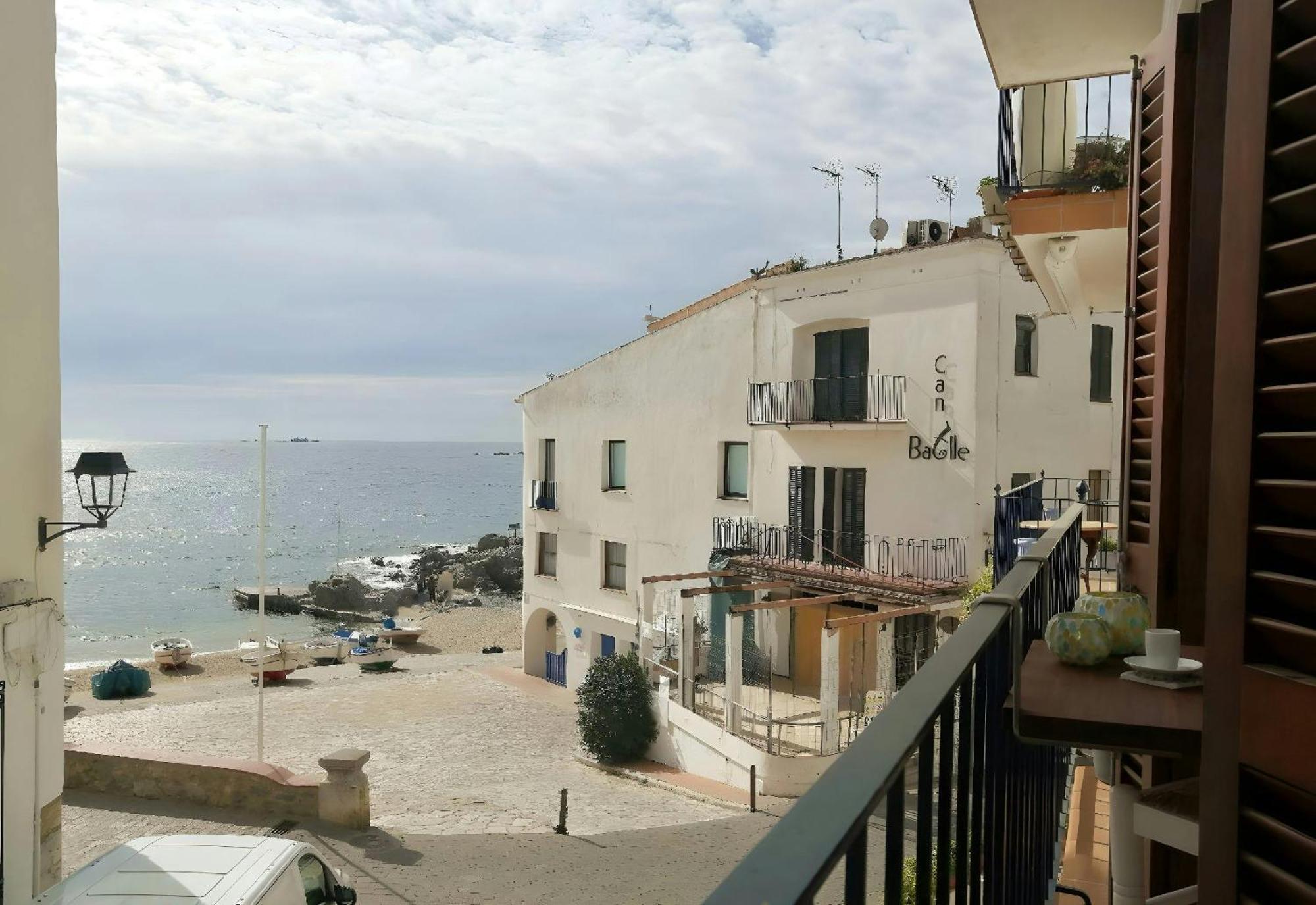 Calella Port Bo - Sea Sand Sun กาเลญา เด ปาลาฟรูเจล ภายนอก รูปภาพ